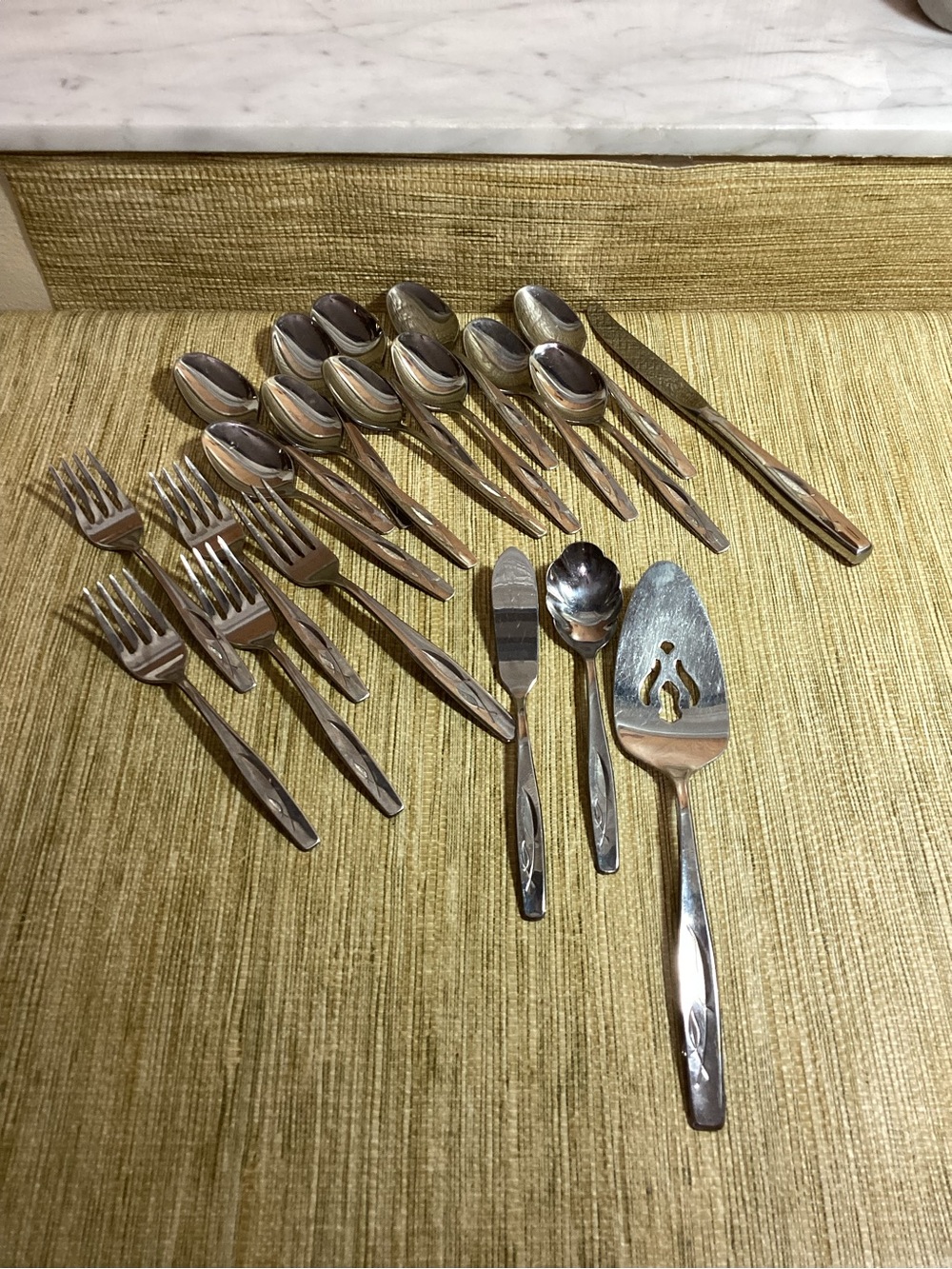 Vintage MCM Rogers Co. IS Flatware Whispering Leaf 20 pieces